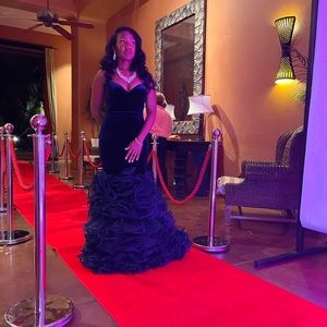 DARK BLUE VELVET JOVANI PROM DRESS